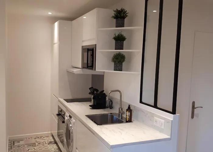 Apartman La Roseraie - 100m From *
